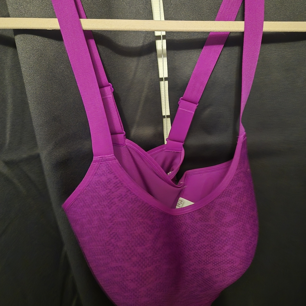 Under Armour Magenta Sports Bra